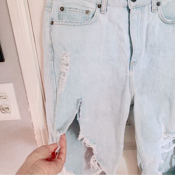 Carmar distressed mom high waisted denim jeans Size 27 - Picture 6 of 6